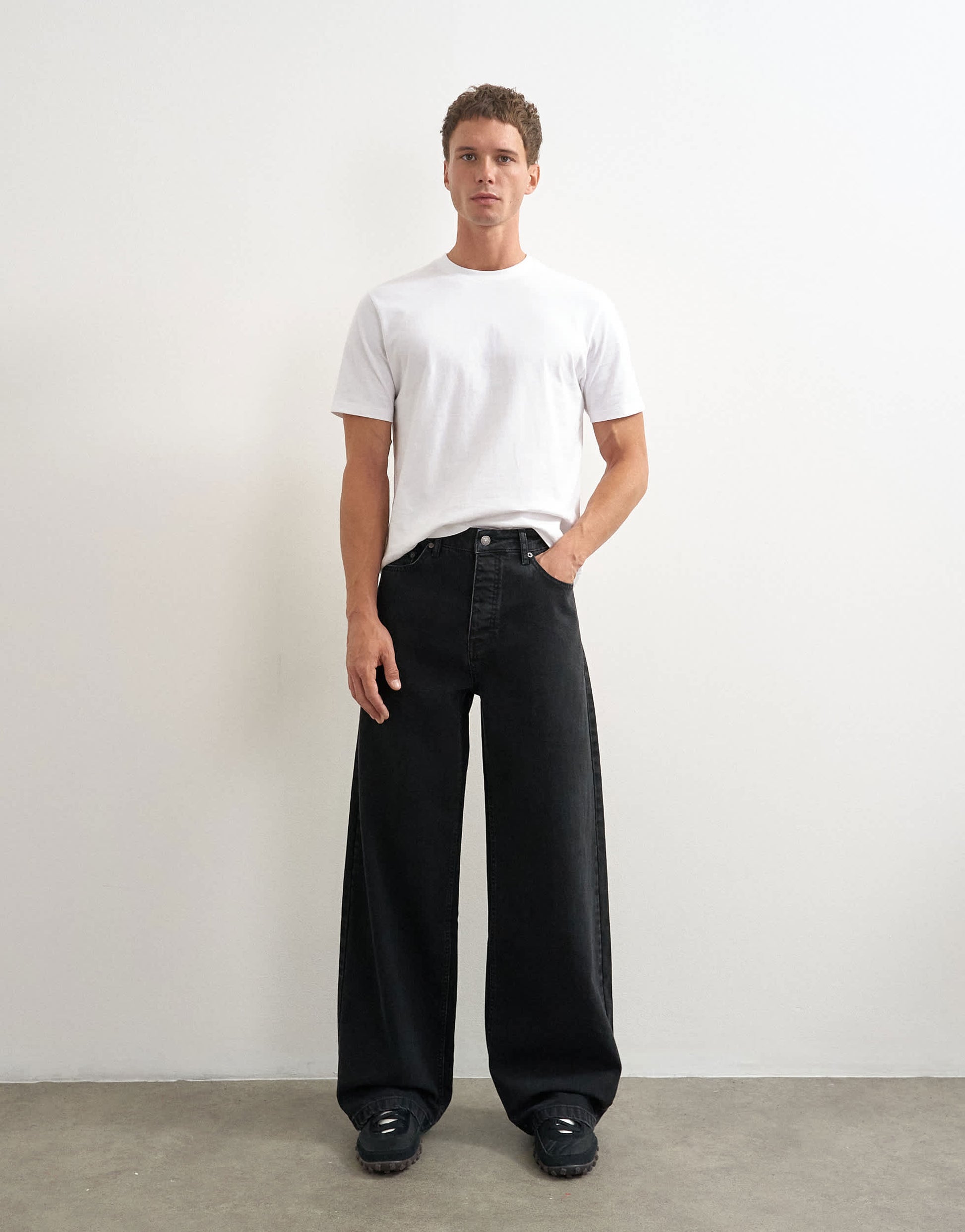 Topman rigid baggy fit jean in black