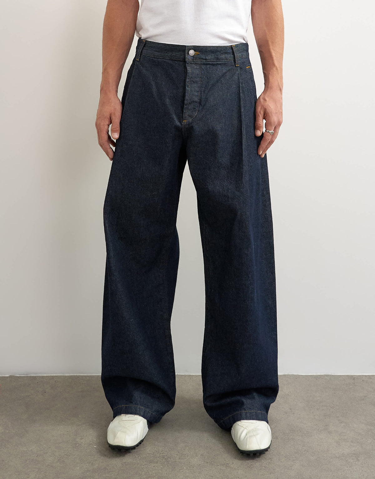 Topman rigid baggy fit jean with pleats in raw