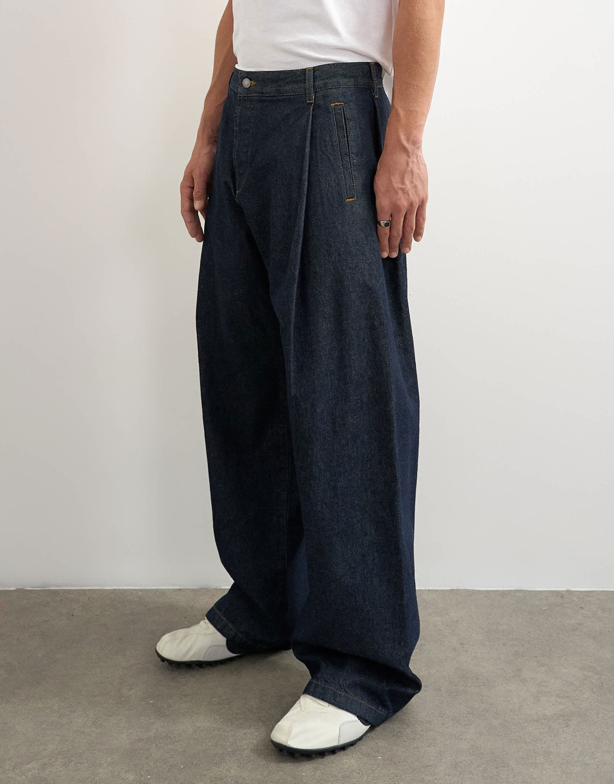 Topman rigid baggy fit jean with pleats in raw