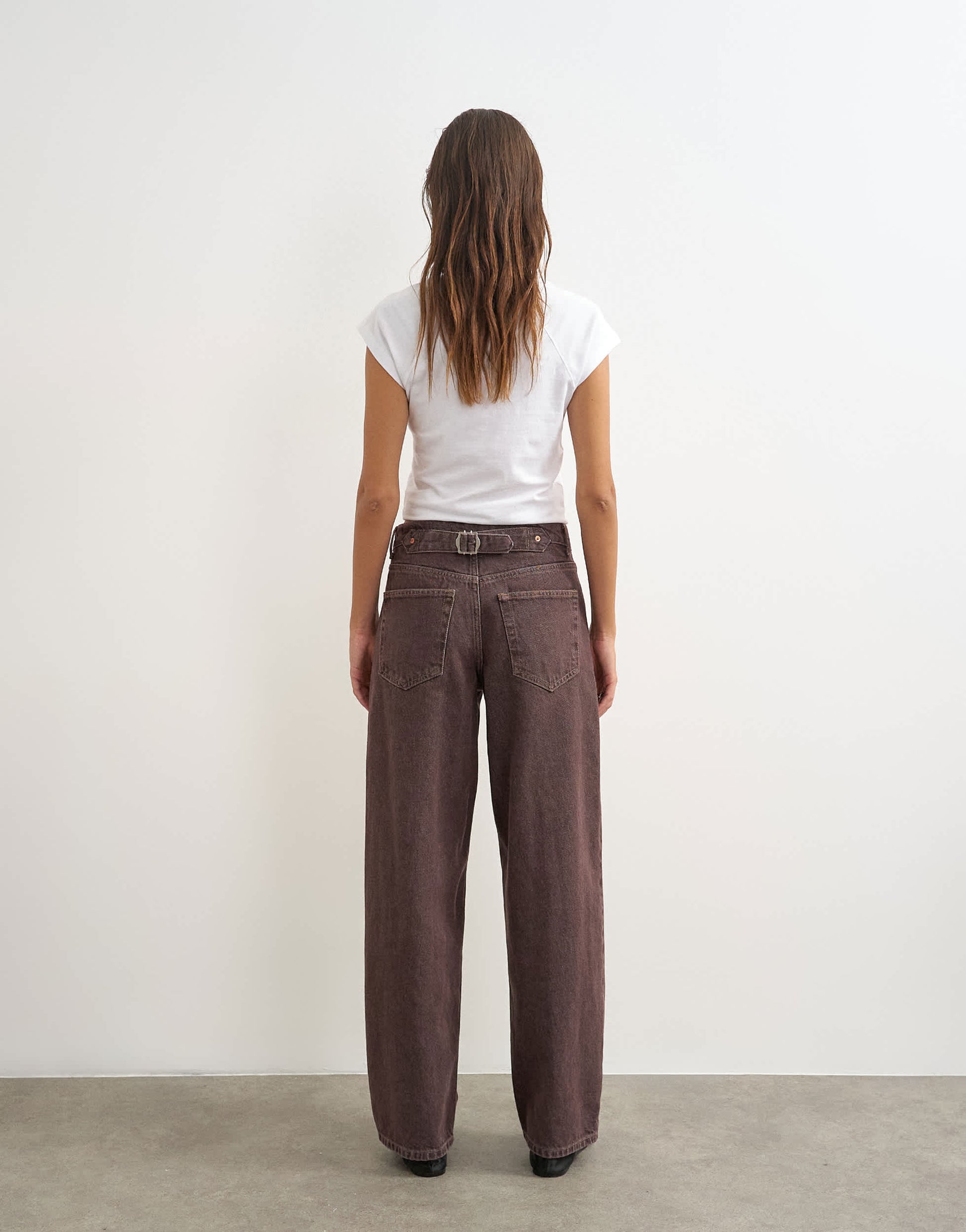 Topshop Cinch low rise relaxed jean in chocolate