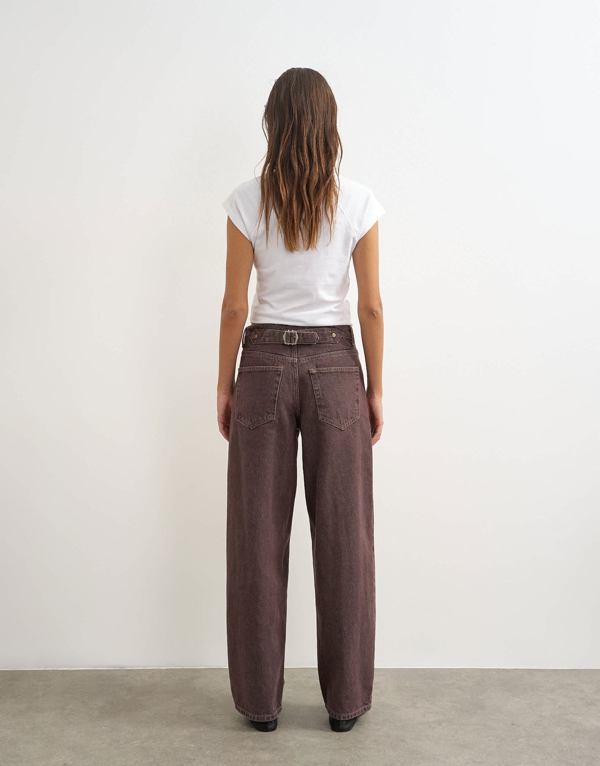 Topshop Cinch low rise relaxed jean in chocolate