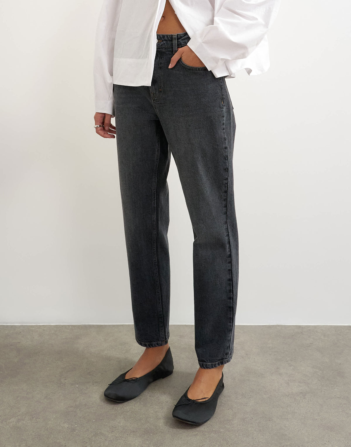 Topshop Orson comfort stretch straight leg ankle grazer jean in washed black