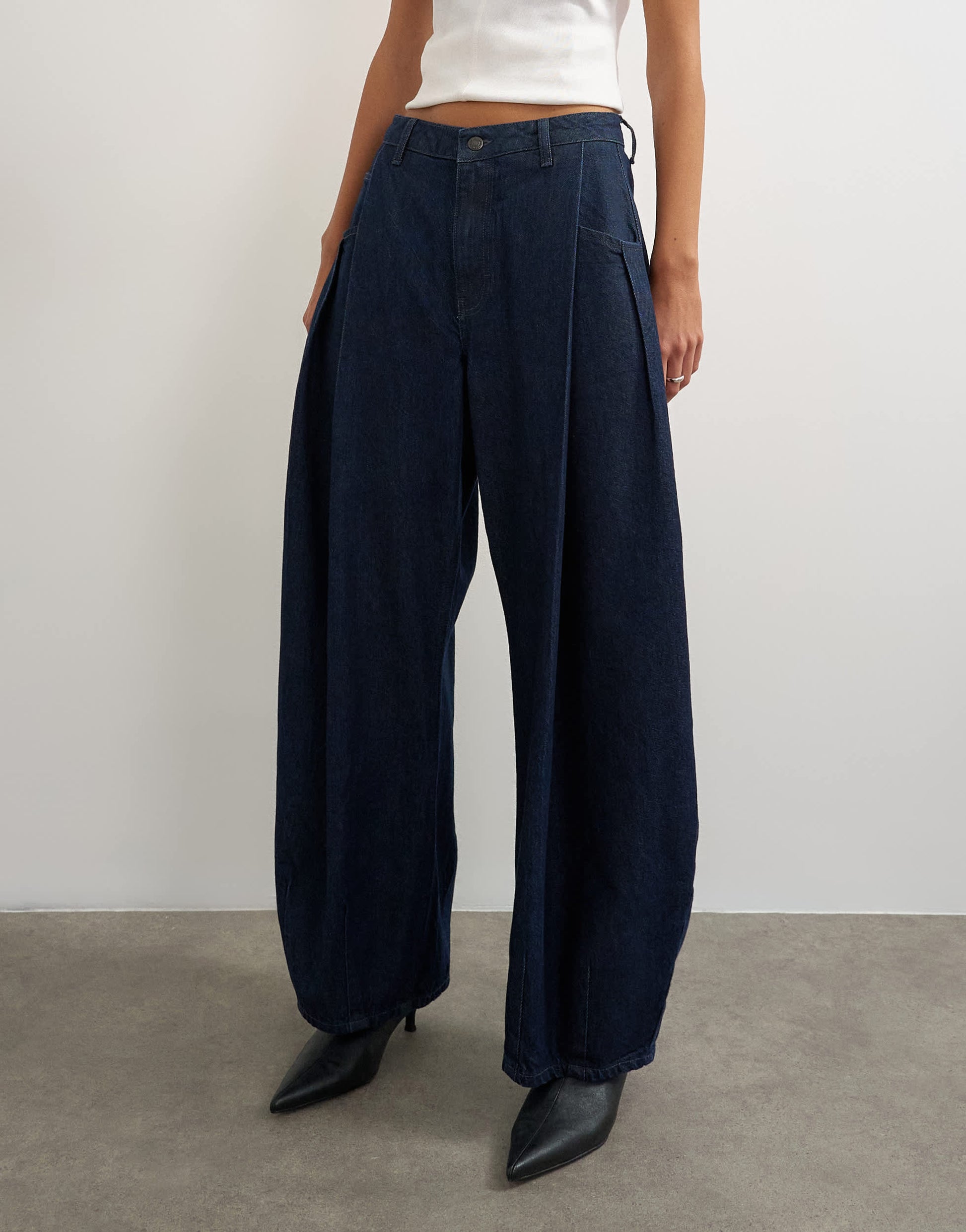 Topshop Cocoon mid rise barrel jean in dark rinse