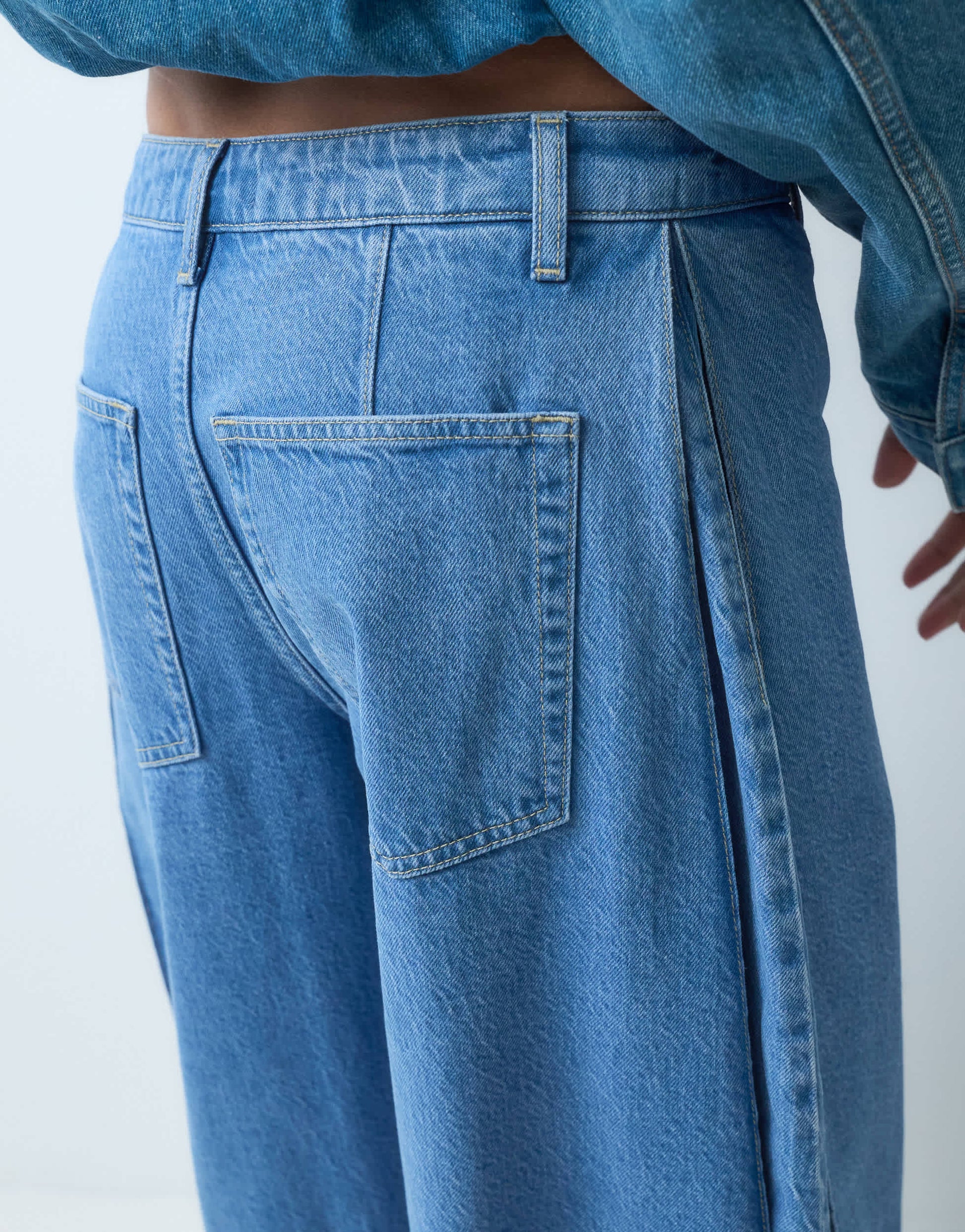 Topshop side pleat cocoon jean in bleach