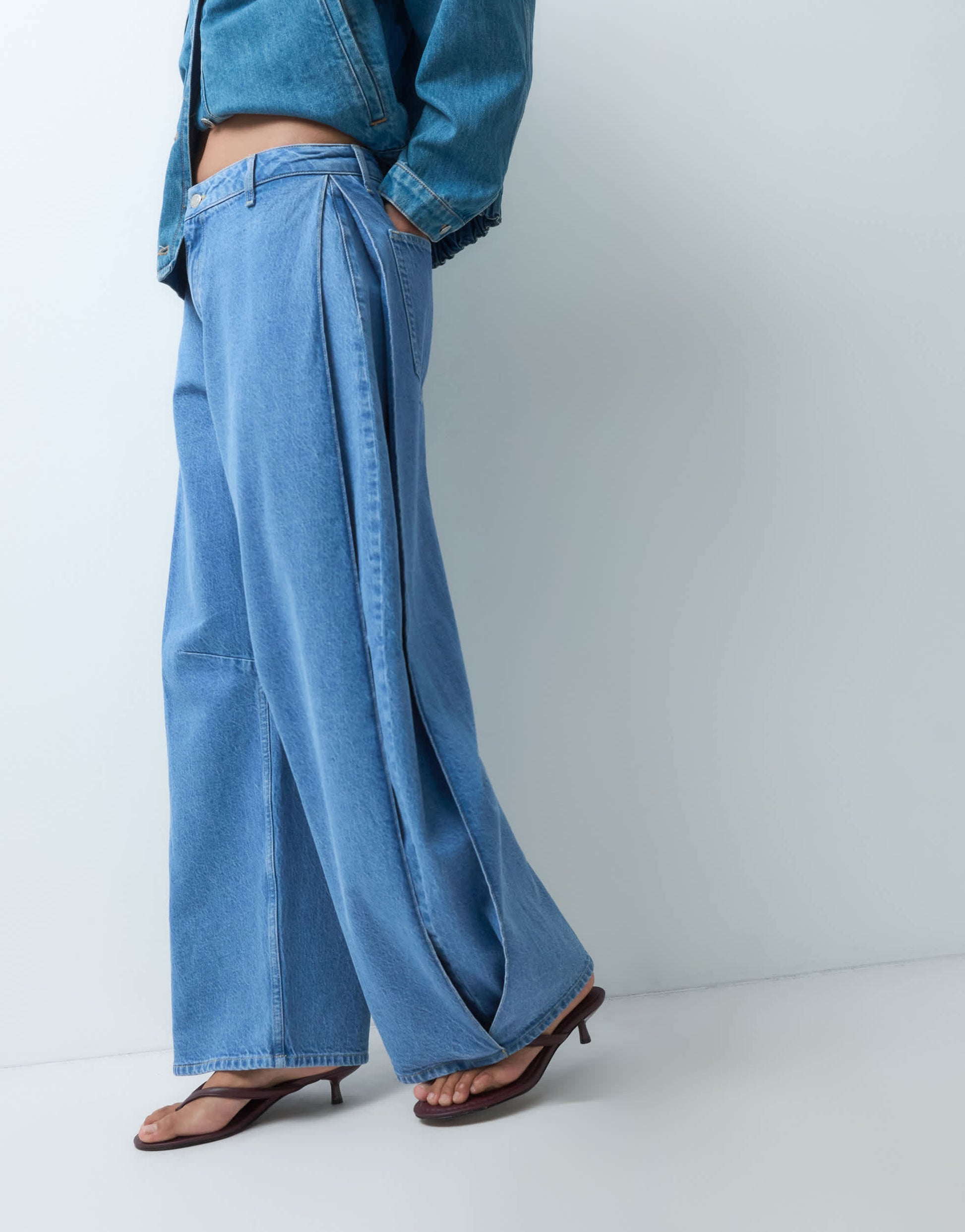 Topshop side pleat cocoon jean in bleach