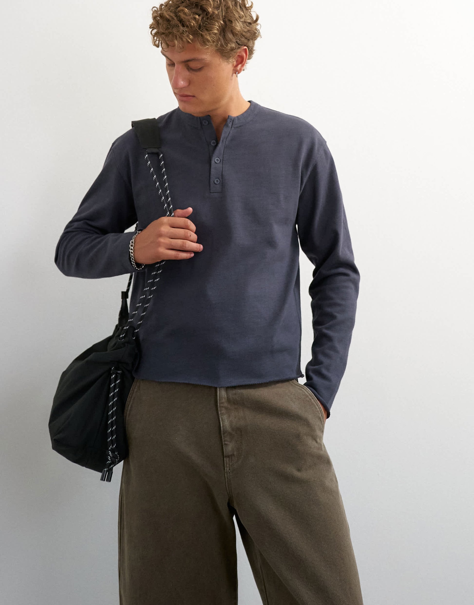 Topman relaxed fit crop heavyweight slub raw edge henley in slate