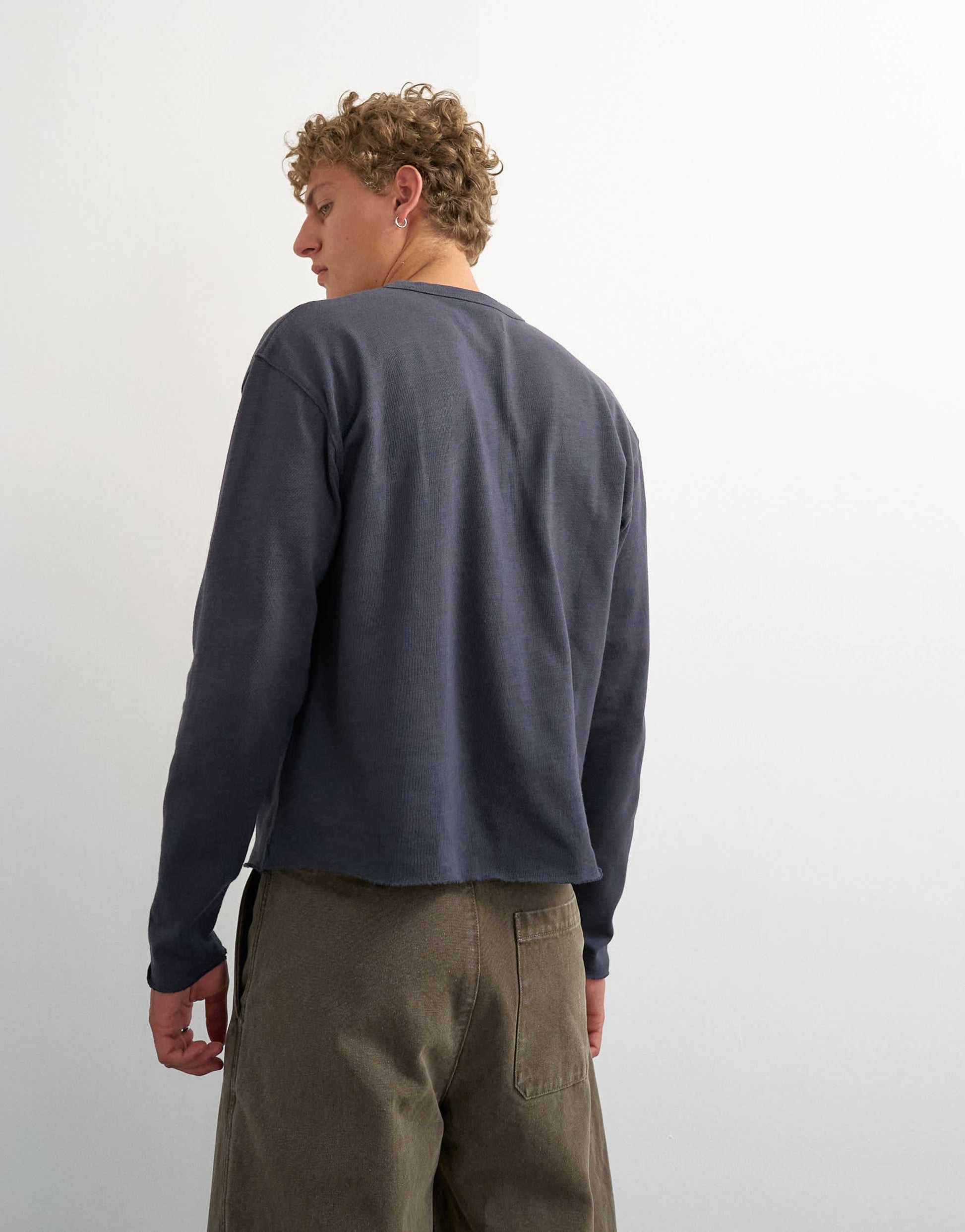 Topman relaxed fit crop heavyweight slub raw edge henley in slate