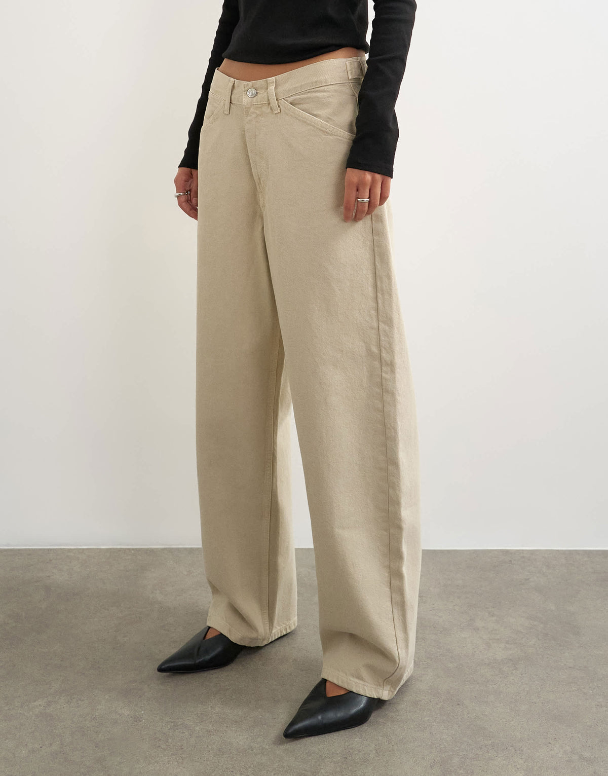 Topshop Dillan baggy low rise jean in winter oat