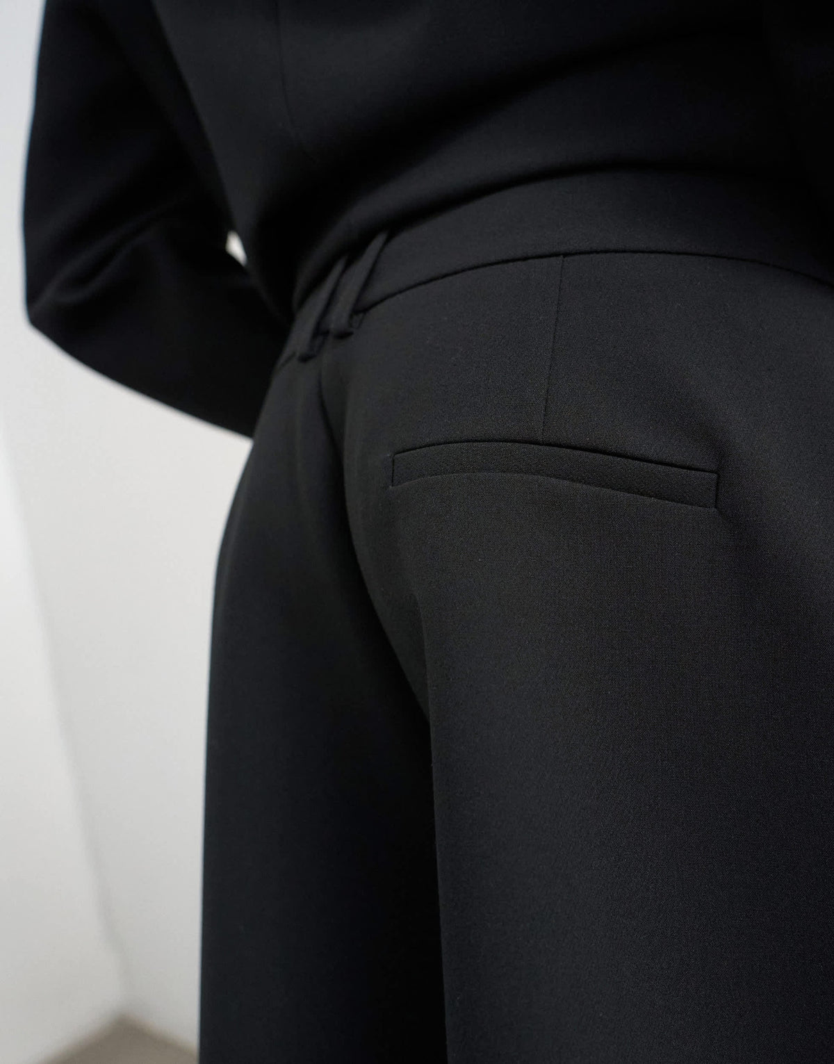 Topshop longline tailored bermuda short in black