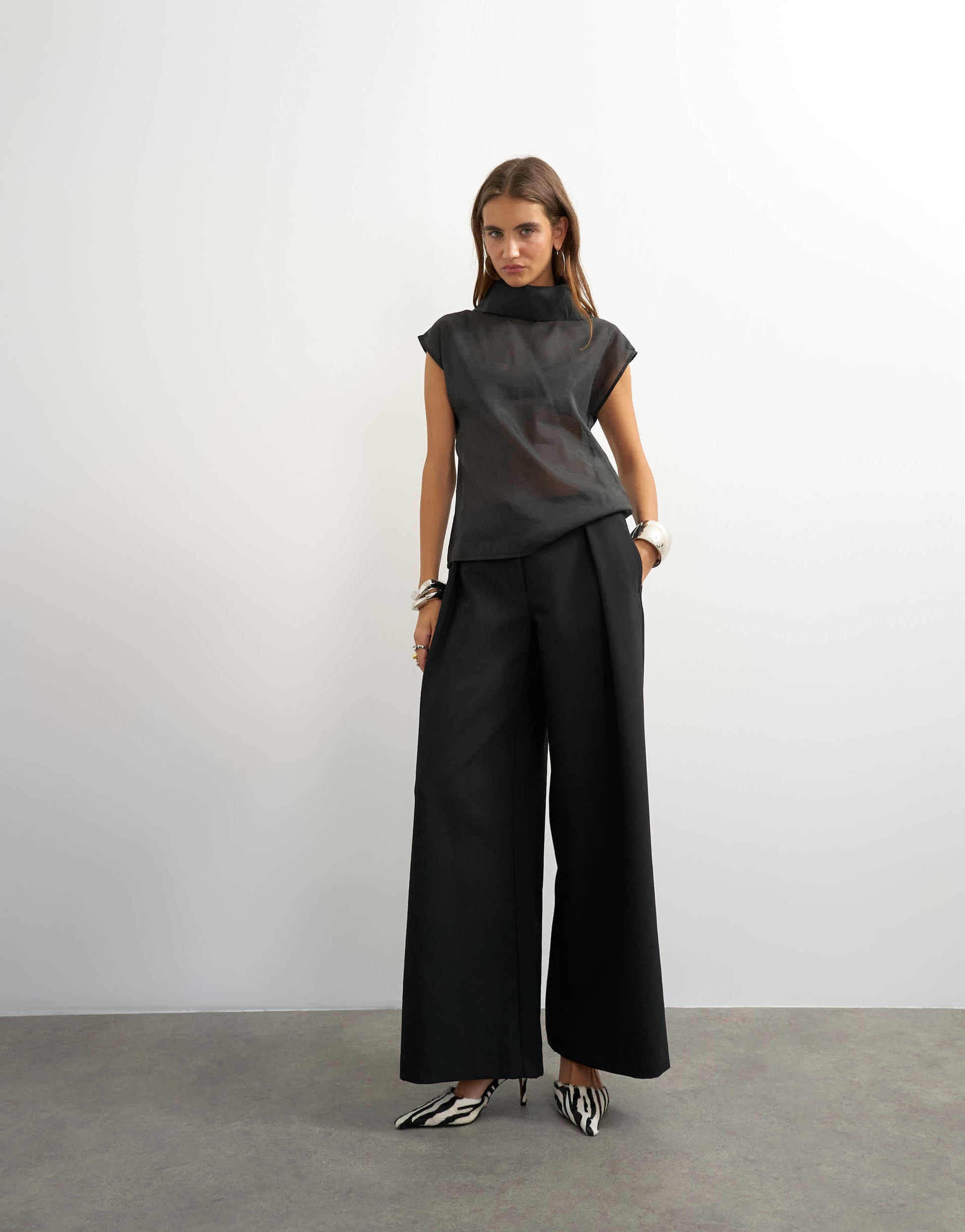 Topshop tailored pleat detail low rise wide leg trousers in black