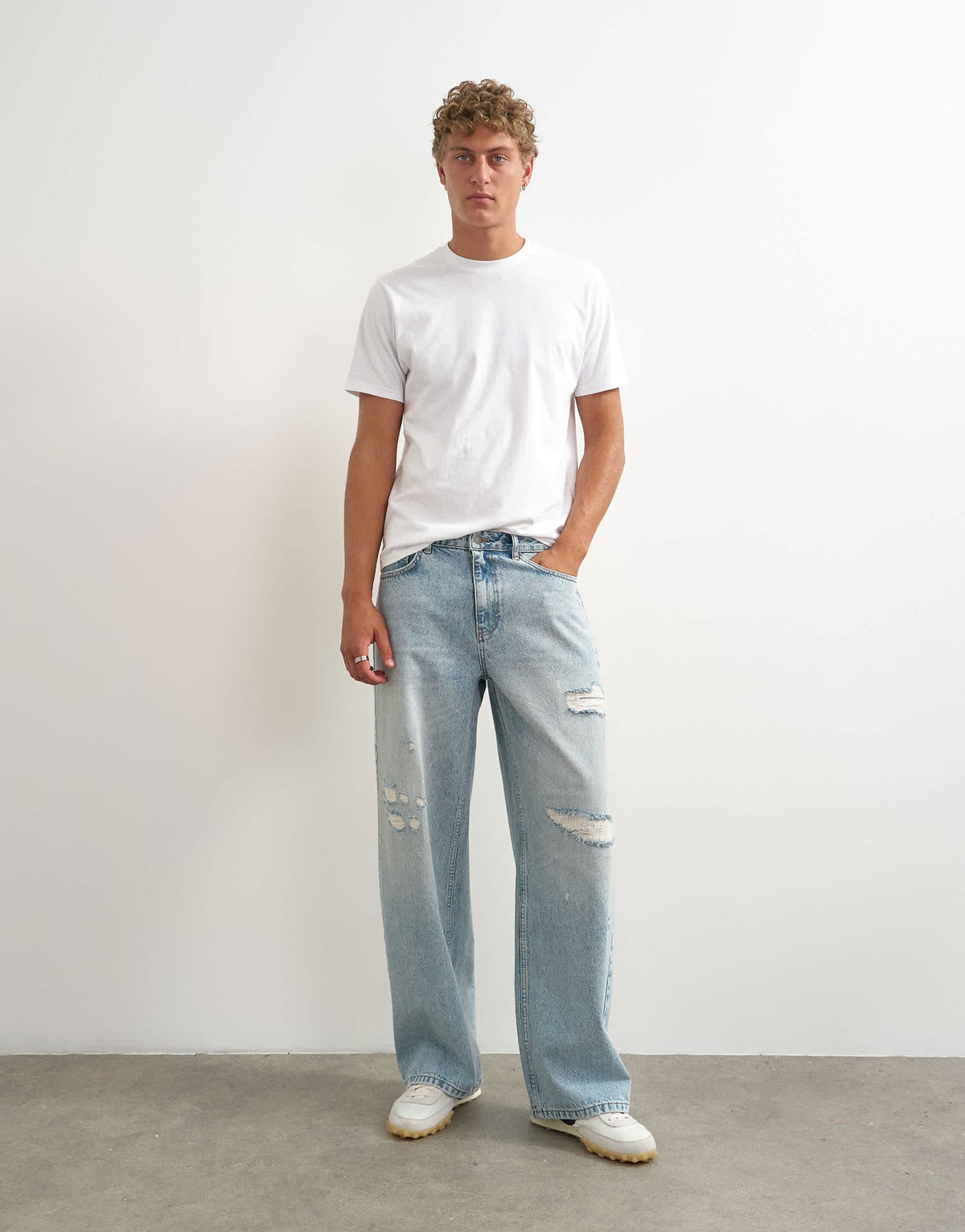 Topman rigid baggy fit distressed jean in light wash