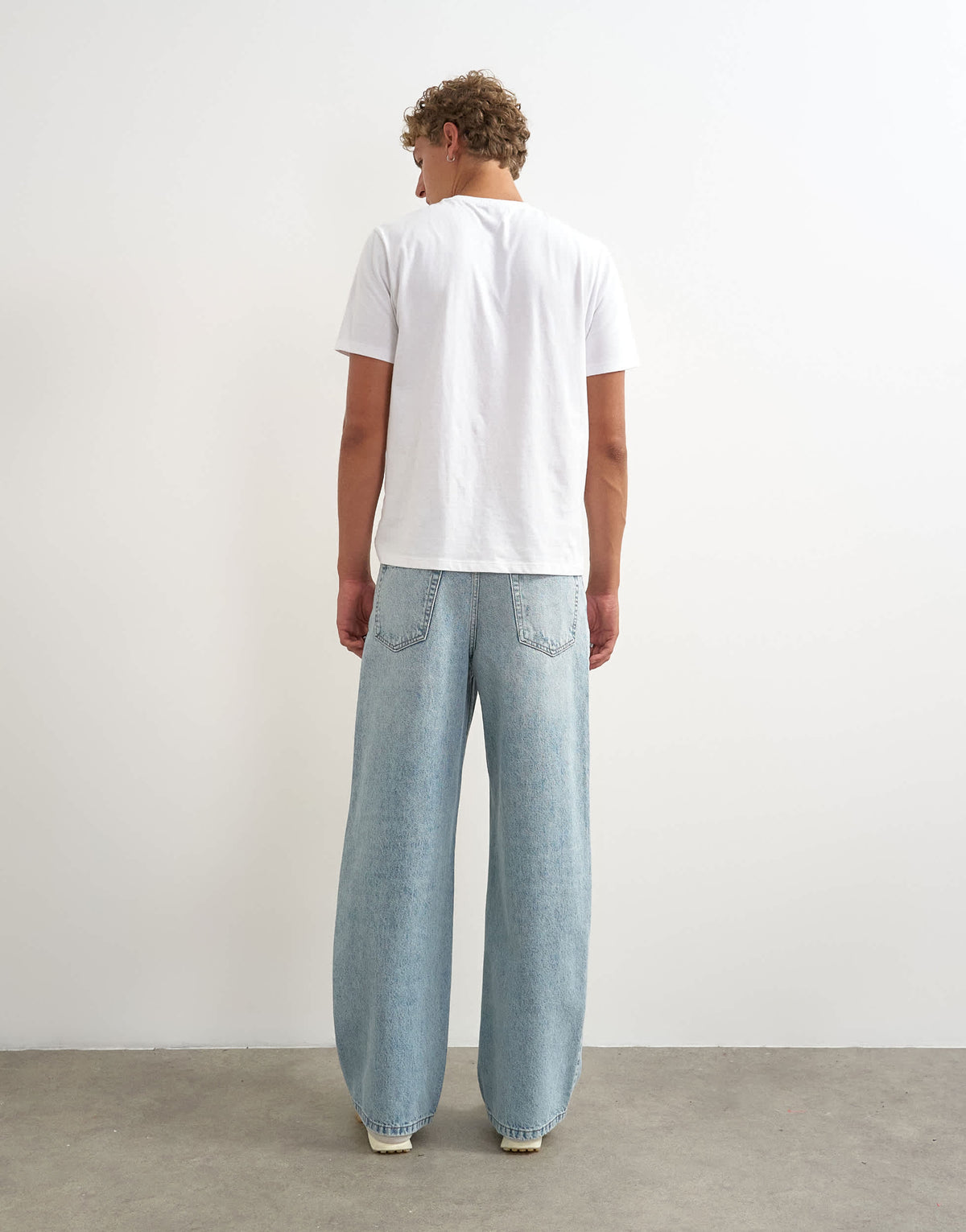 Topman rigid baggy fit distressed jean in light wash