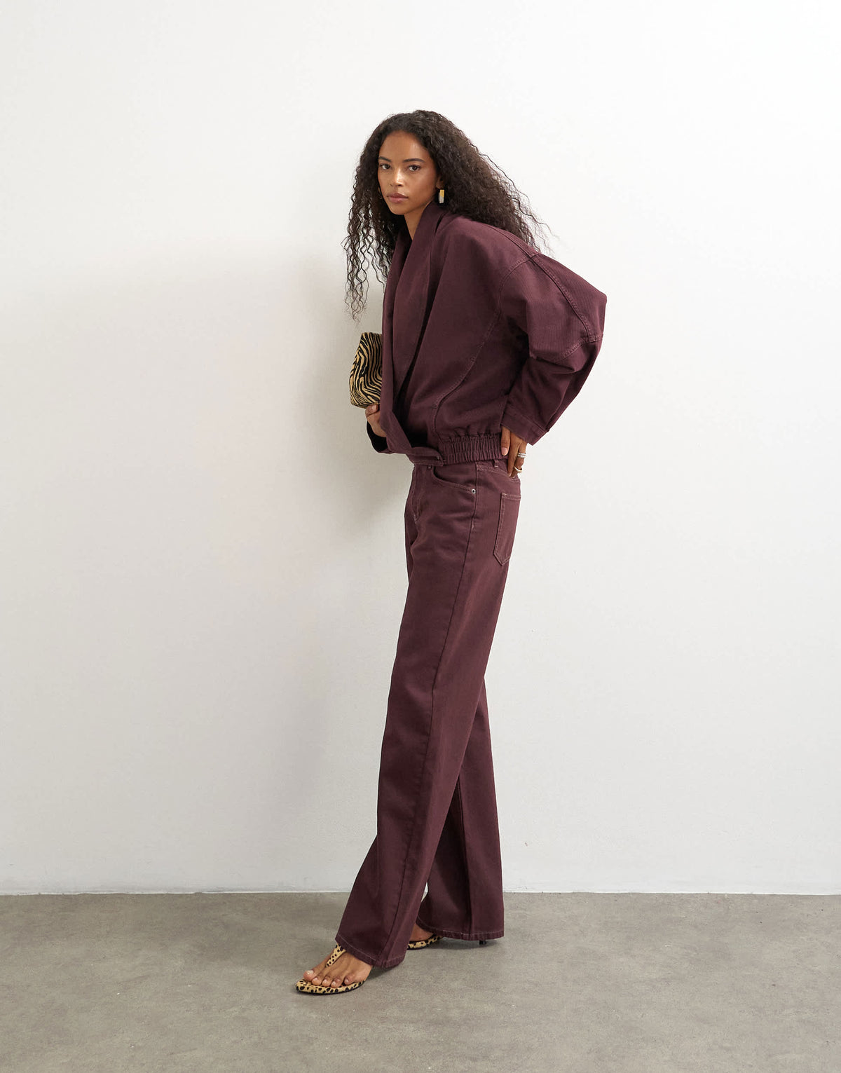 Topshop Ember low rise relaxed straight jean in aubergine