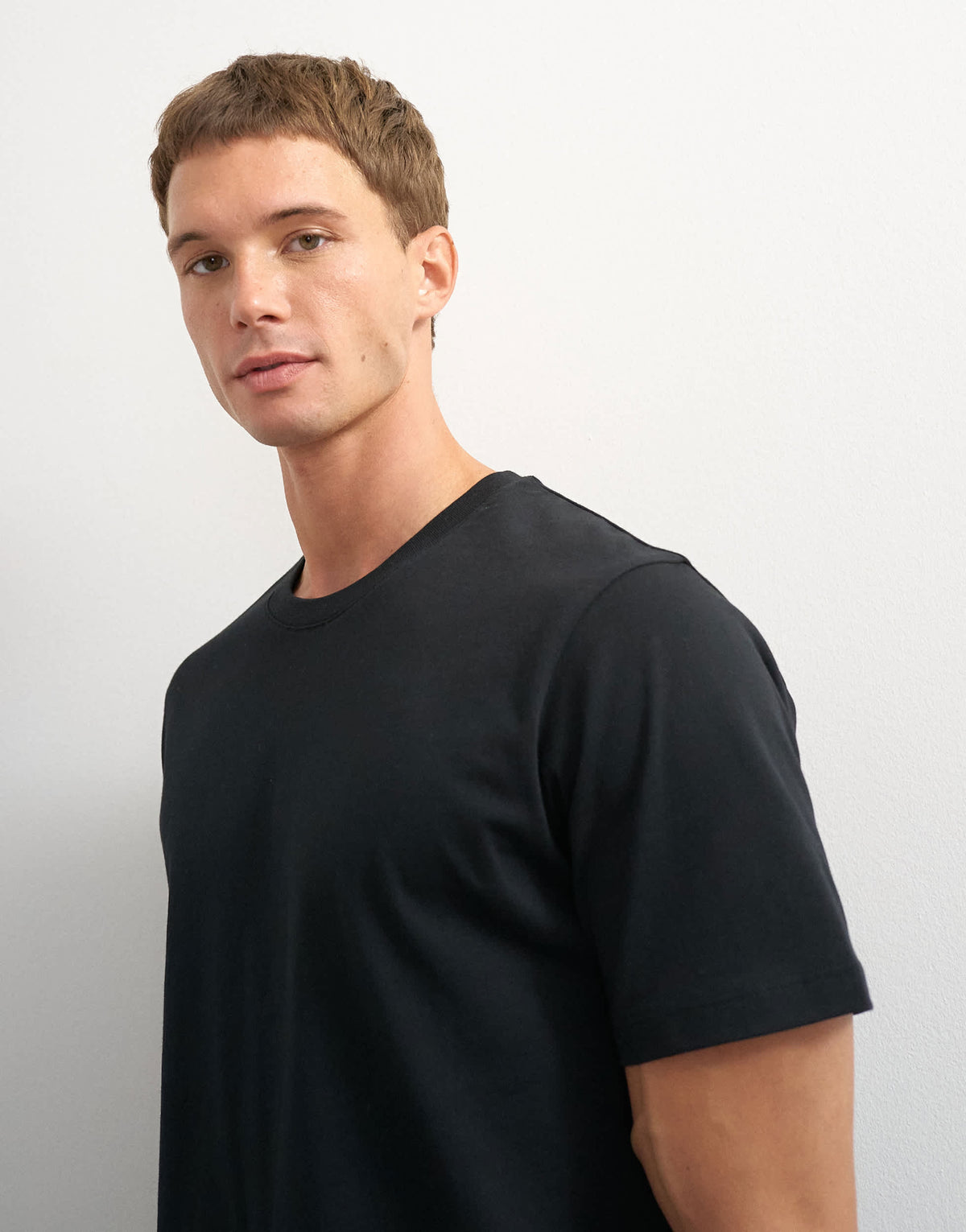 Topman classic fit crop t-shirt in black