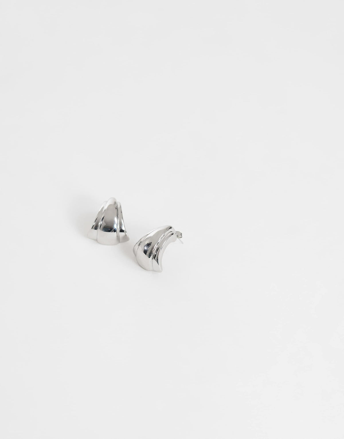 Topshop Flossie stainless steel earring in silver