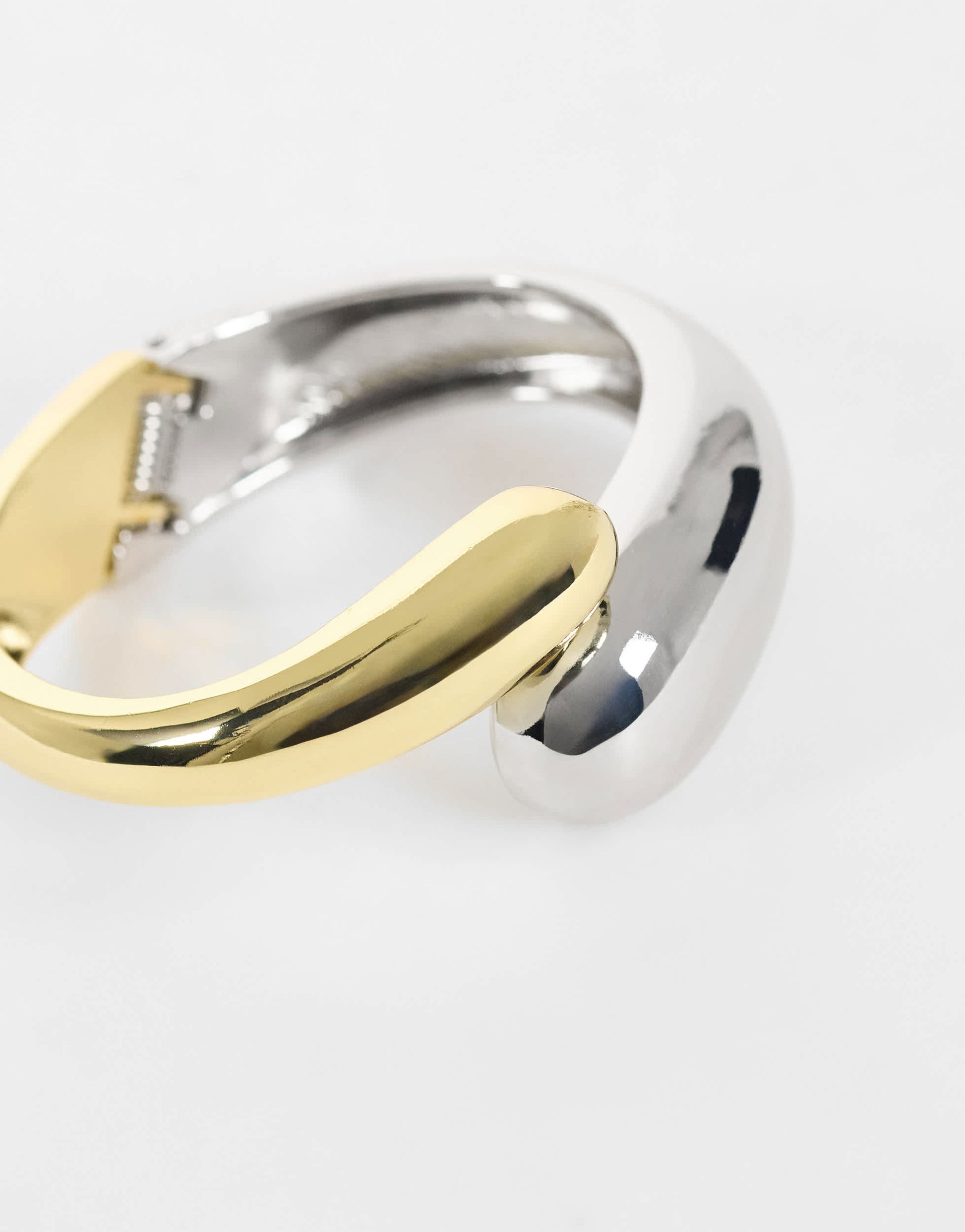 Topshop Betsy two tone bangle in silver and gold
