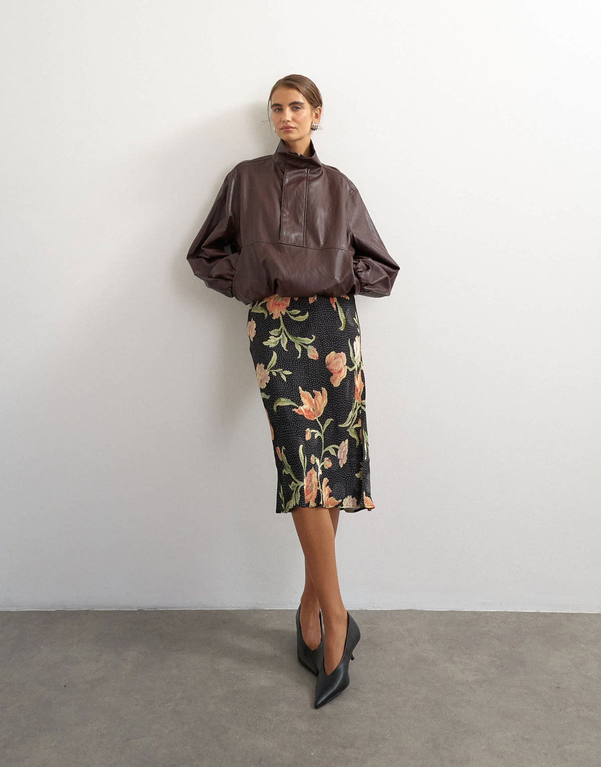 Topshop jacquard 90s length skirt in spot floral print