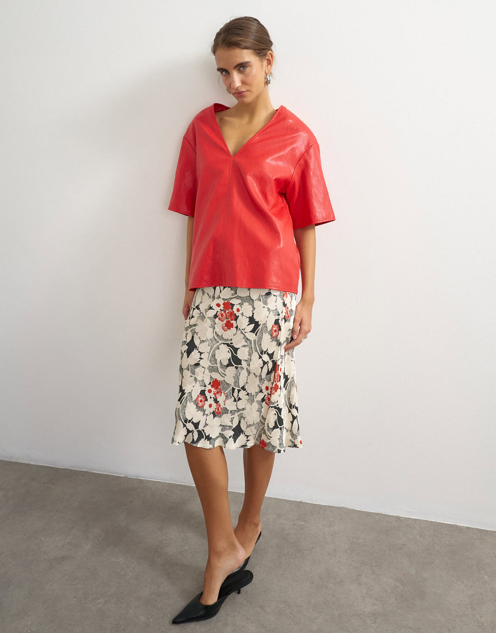 Jupe Topshop en jacquard de satin, longueur années 90, à imprimé floral uni