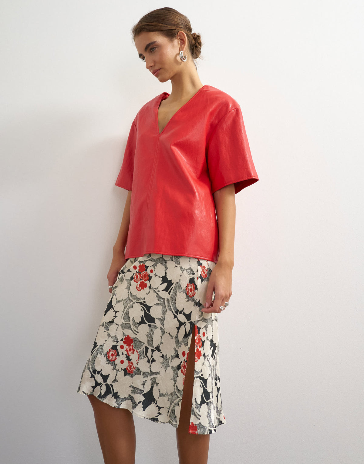 Topshop jacquard 90s length skirt in mono floral print