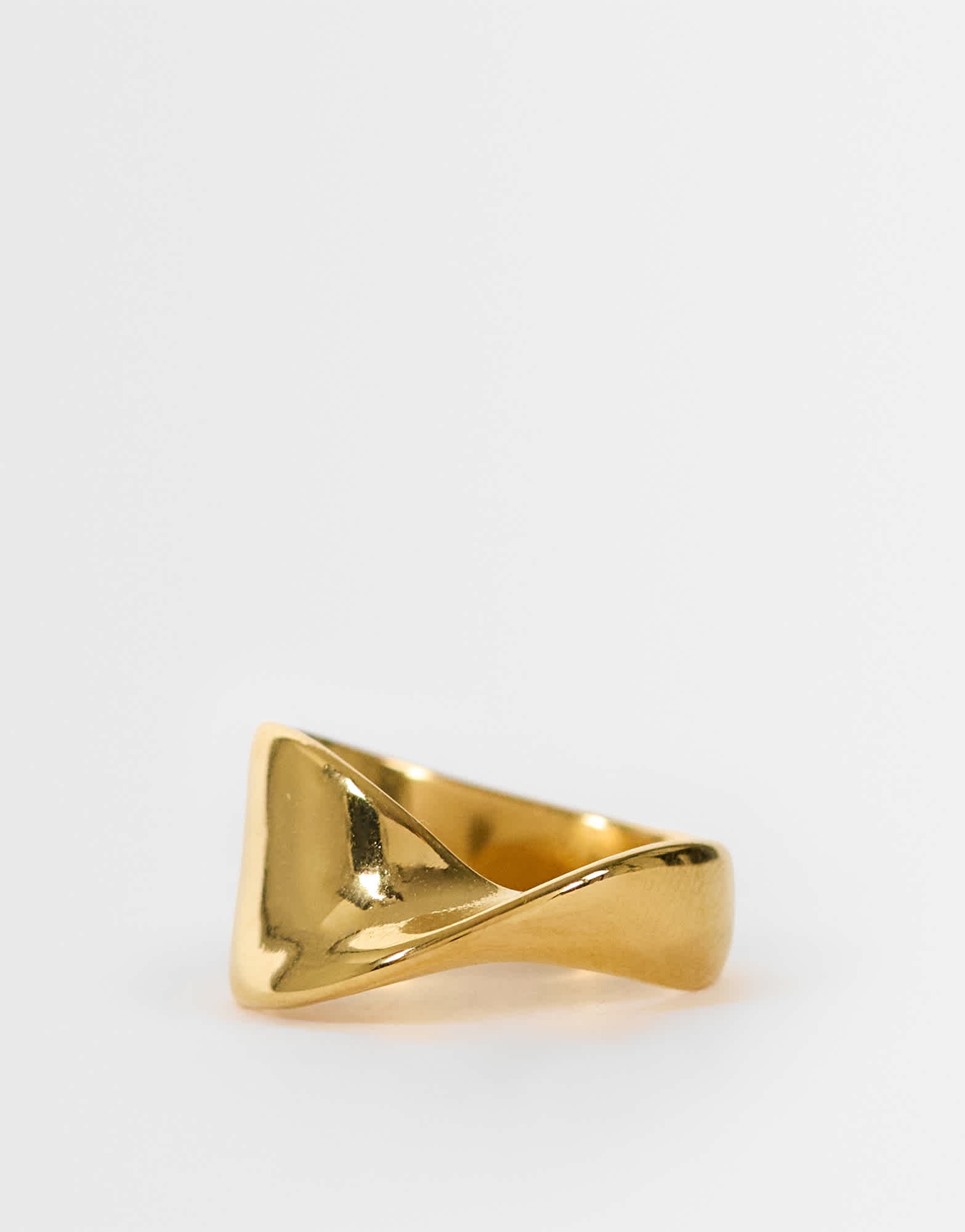Topshop Rylee waterproof stainless steel twisted ring in gold