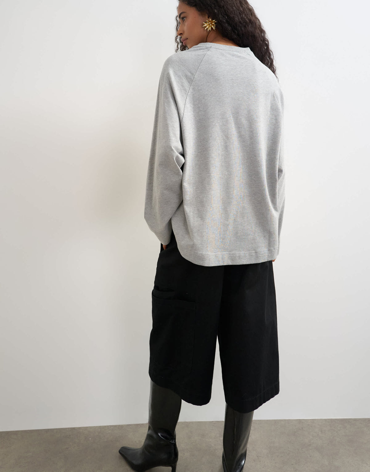 Topshop curve hem raglan sleeve skater t-shirt in grey