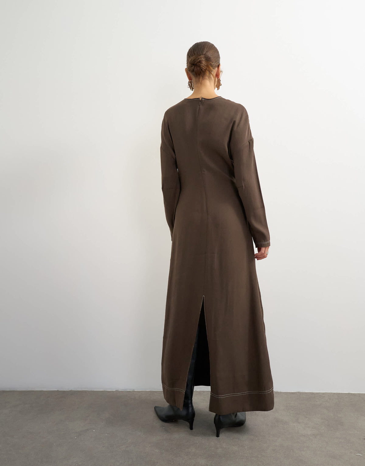Topshop soft touch drop armhole maxi dress in chocolate with ecru contrast topstitching