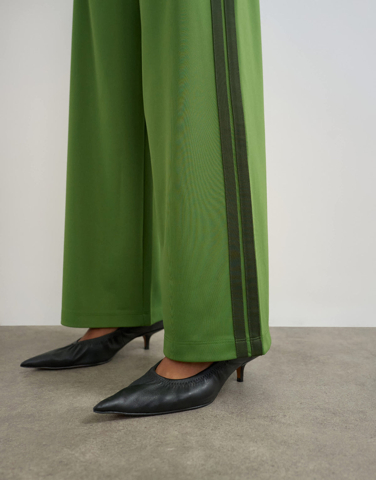 Topshop straight awkward length striped detail bottoms in green