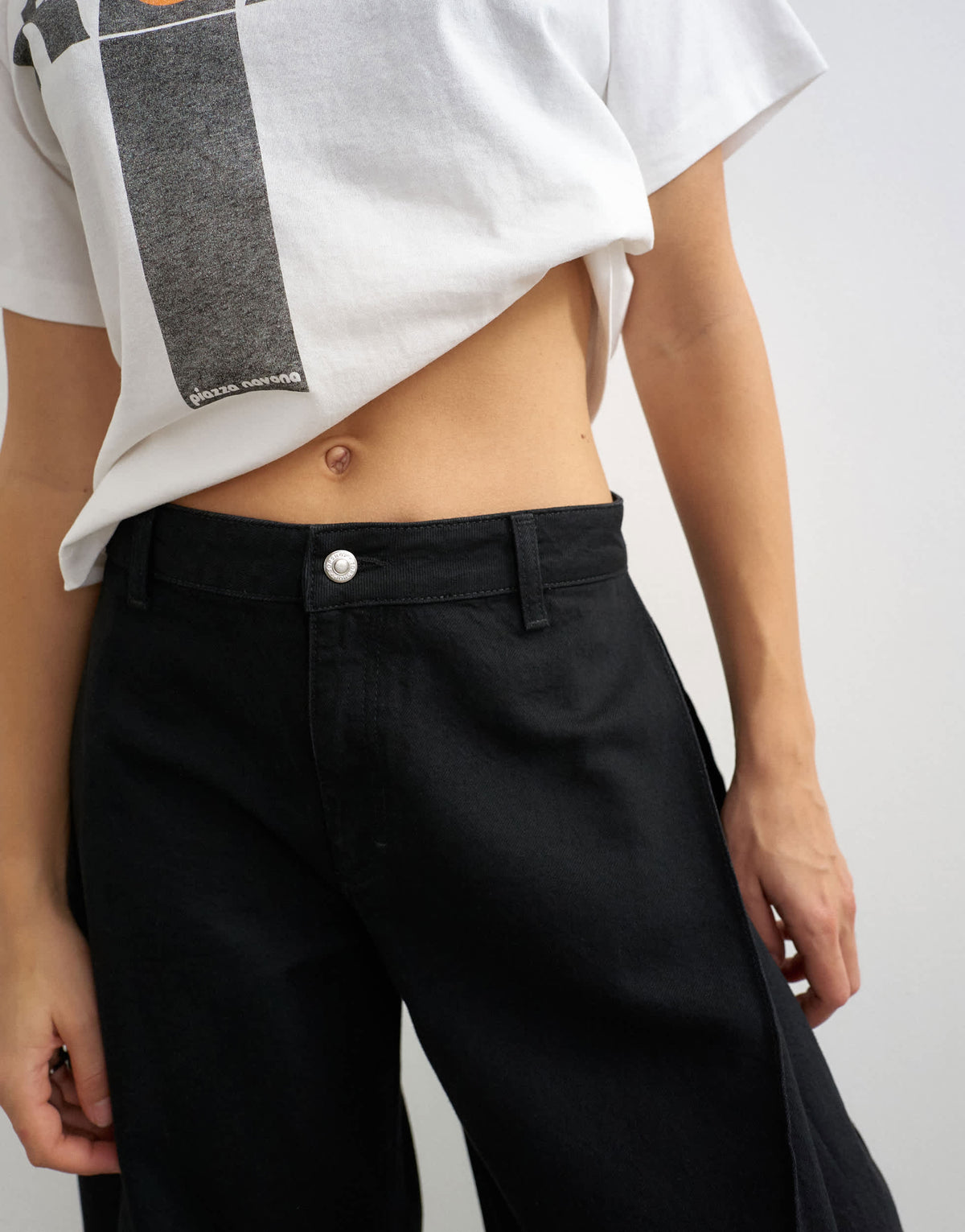 Topshop mid rise Side pleat balloon jean in clean black