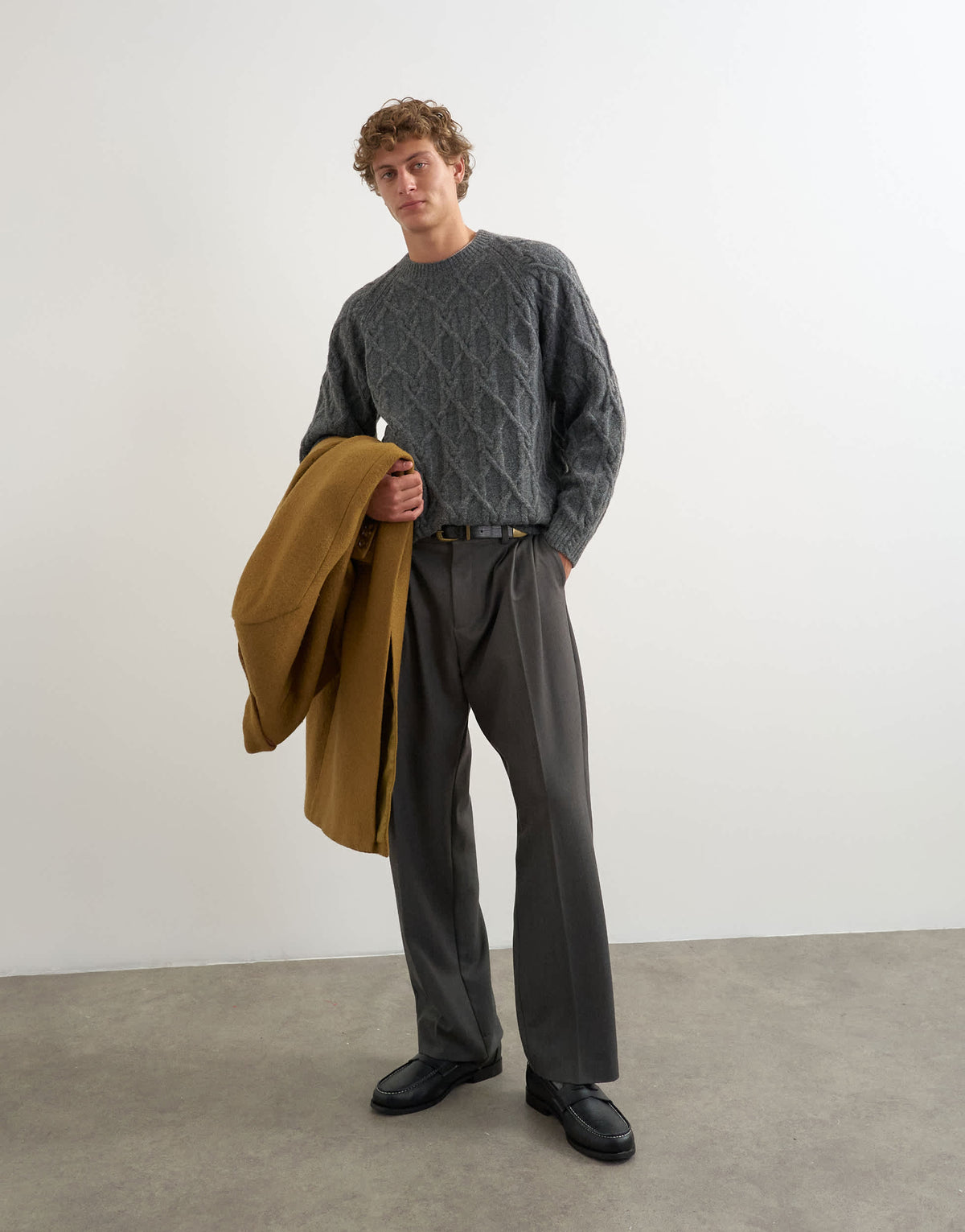 Topman relaxed fit cable knitted jumper in charcoal
