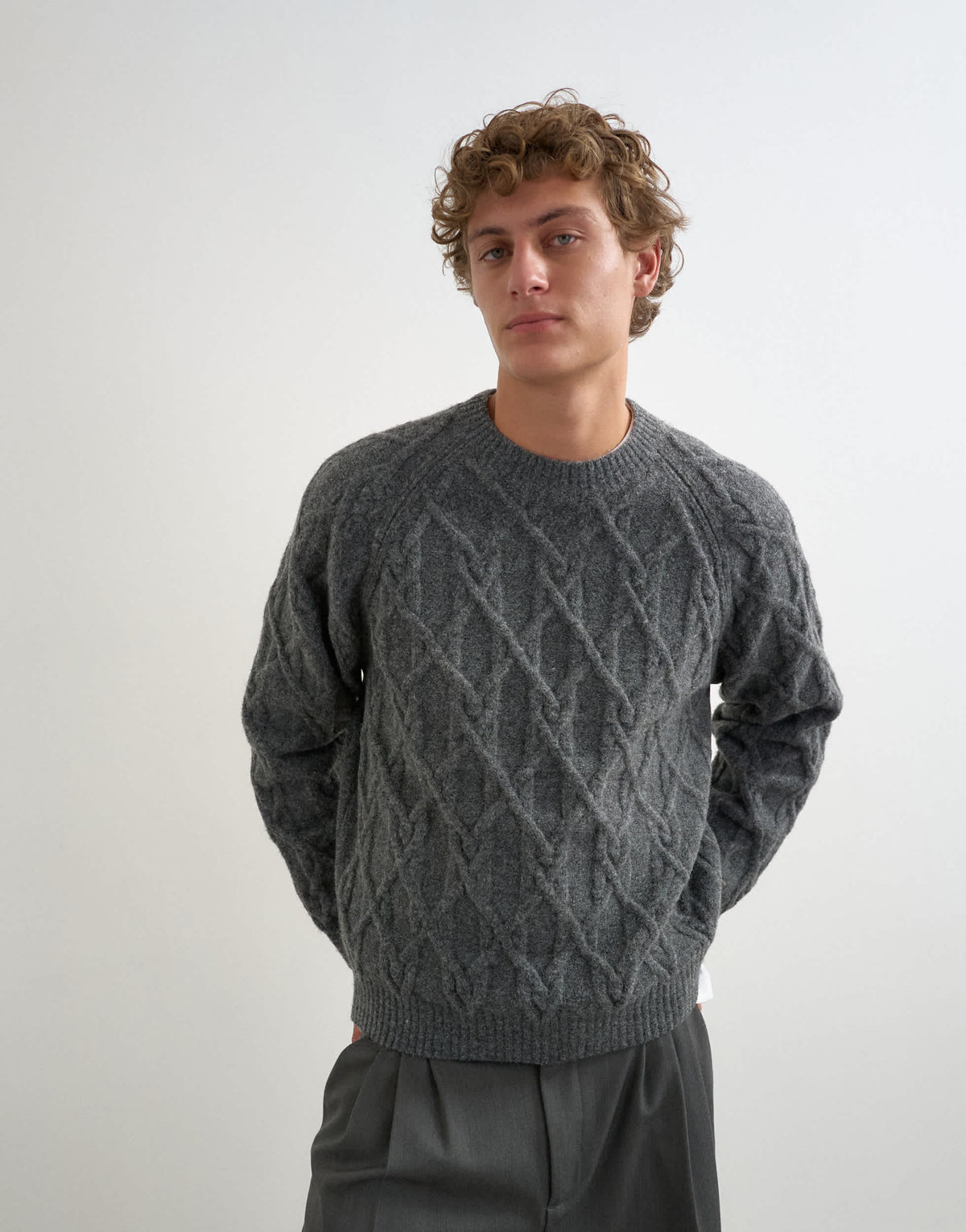Topman relaxed fit cable knitted jumper in charcoal