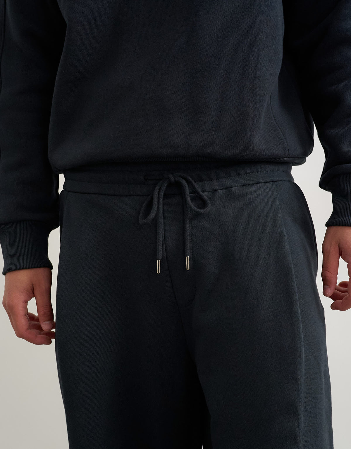Topman heavyweight barrel fit jogger in black