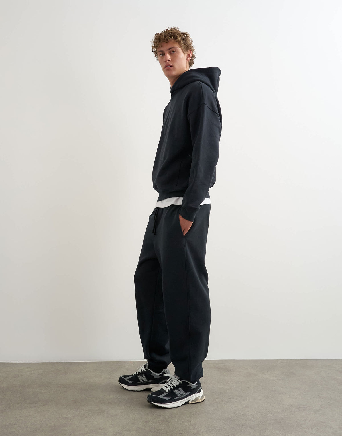 Topman heavyweight baggy fit cuffed jogger in black