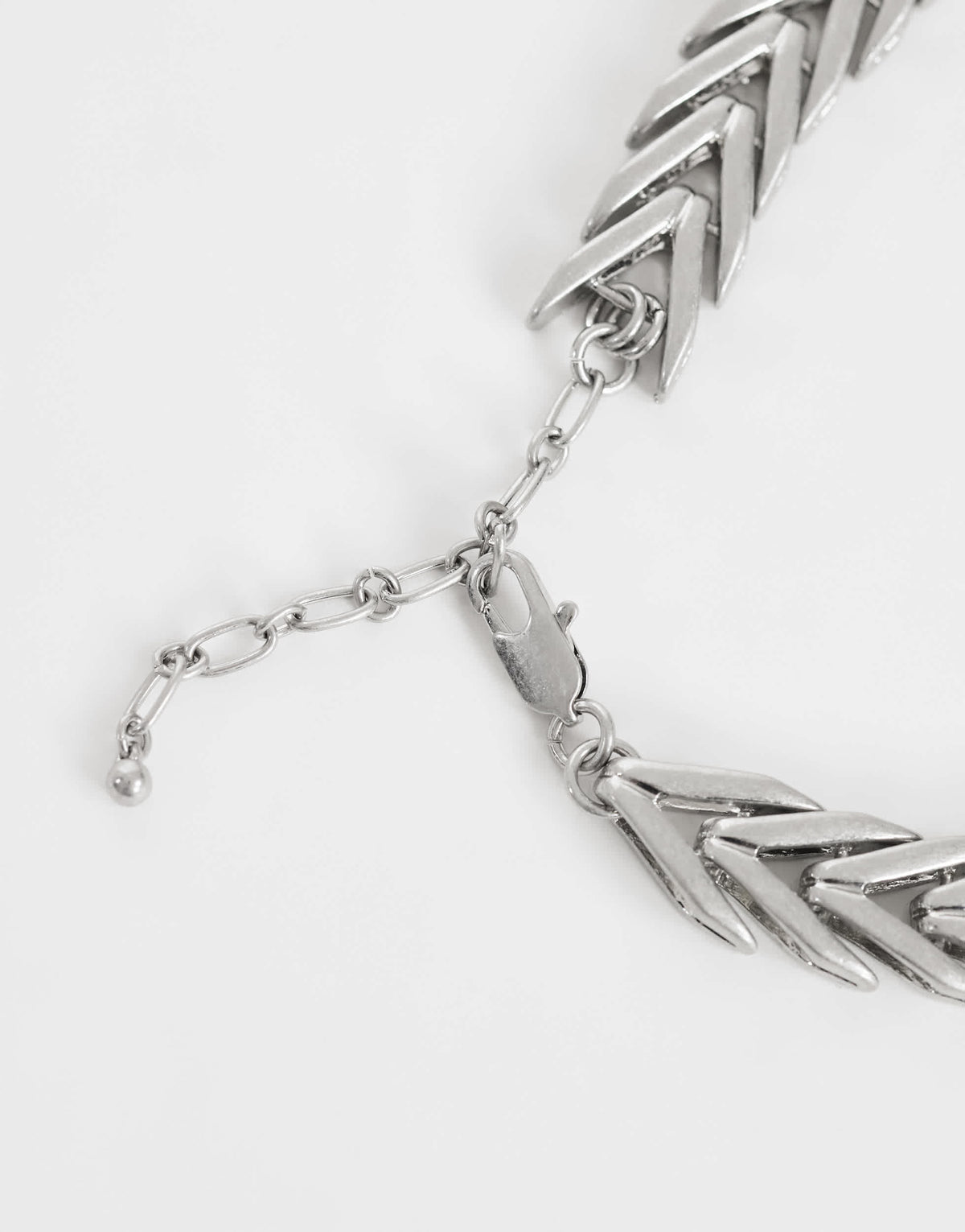 Topshop Molly collar length arrow necklace in silver