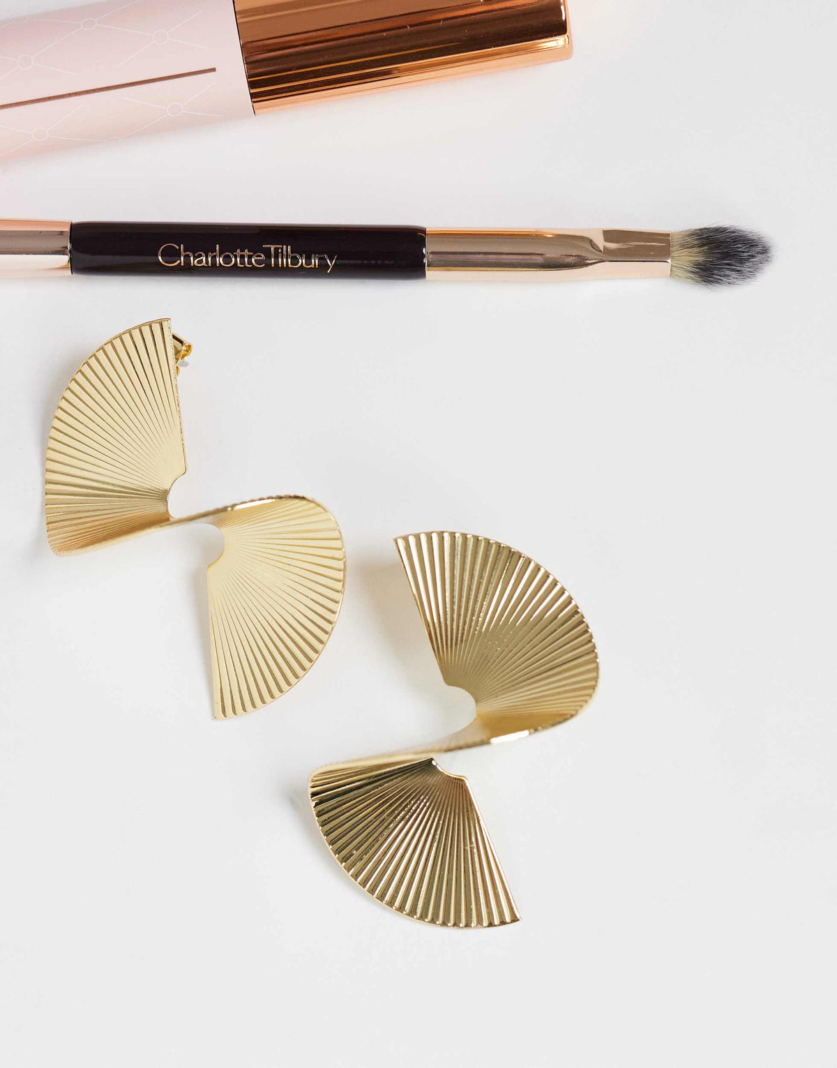 Topshop Fergy folded detail earring in gold