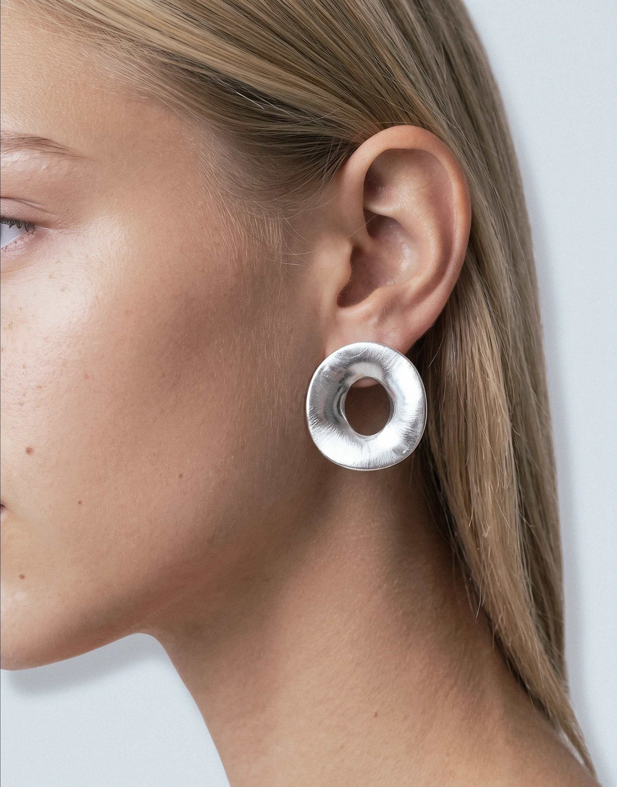 Topshop Francis waterproof stainless steel round earrings in silver brushed