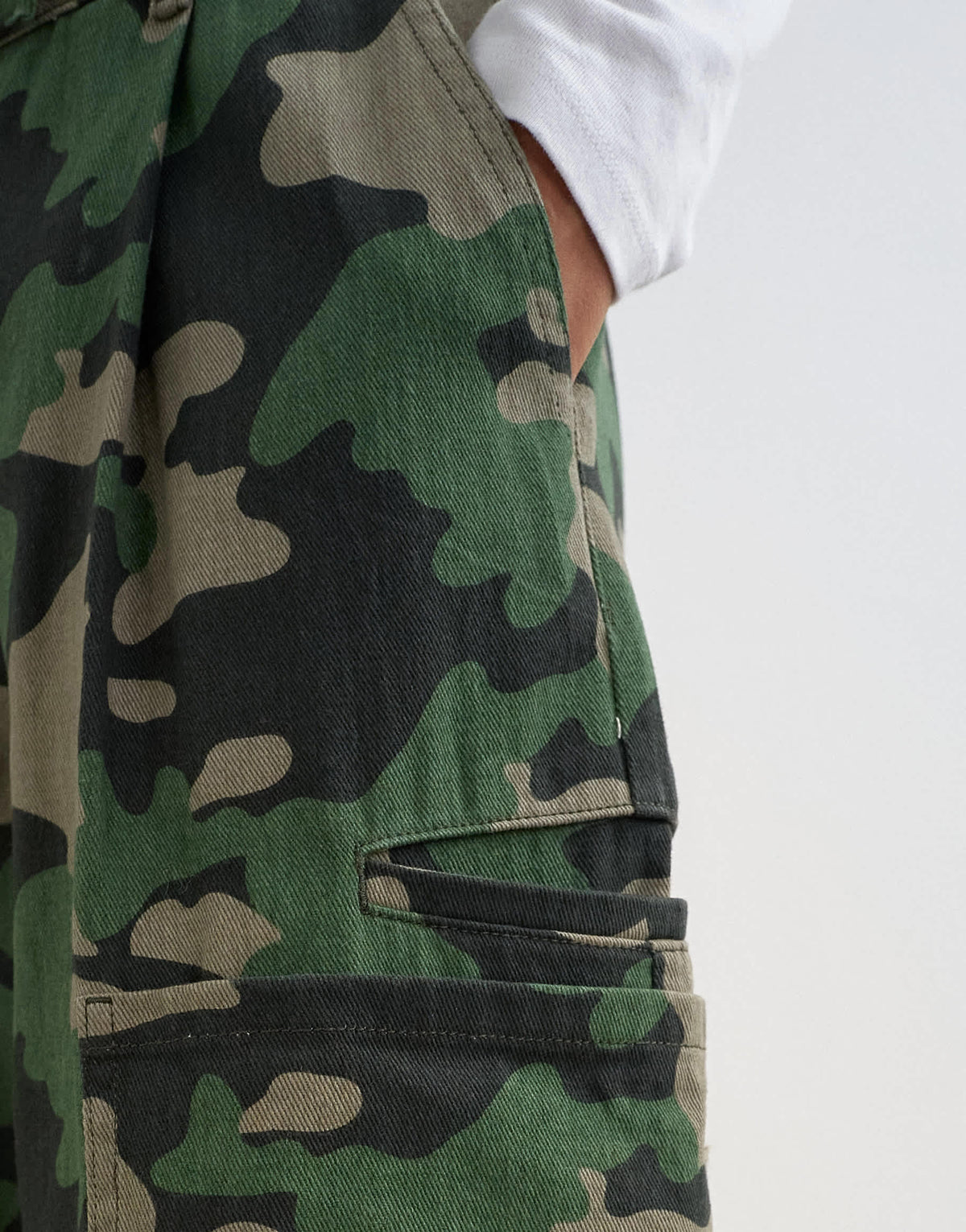 Topshop longline cargo short in camo