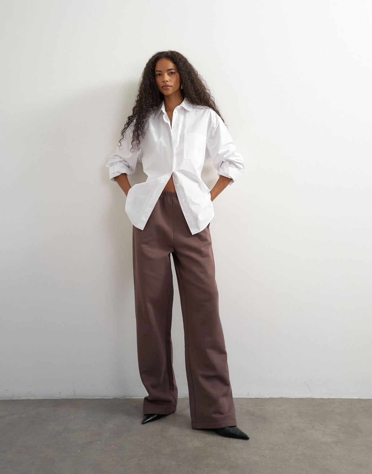 Topshop thin waistband straight leg joggers in mocha