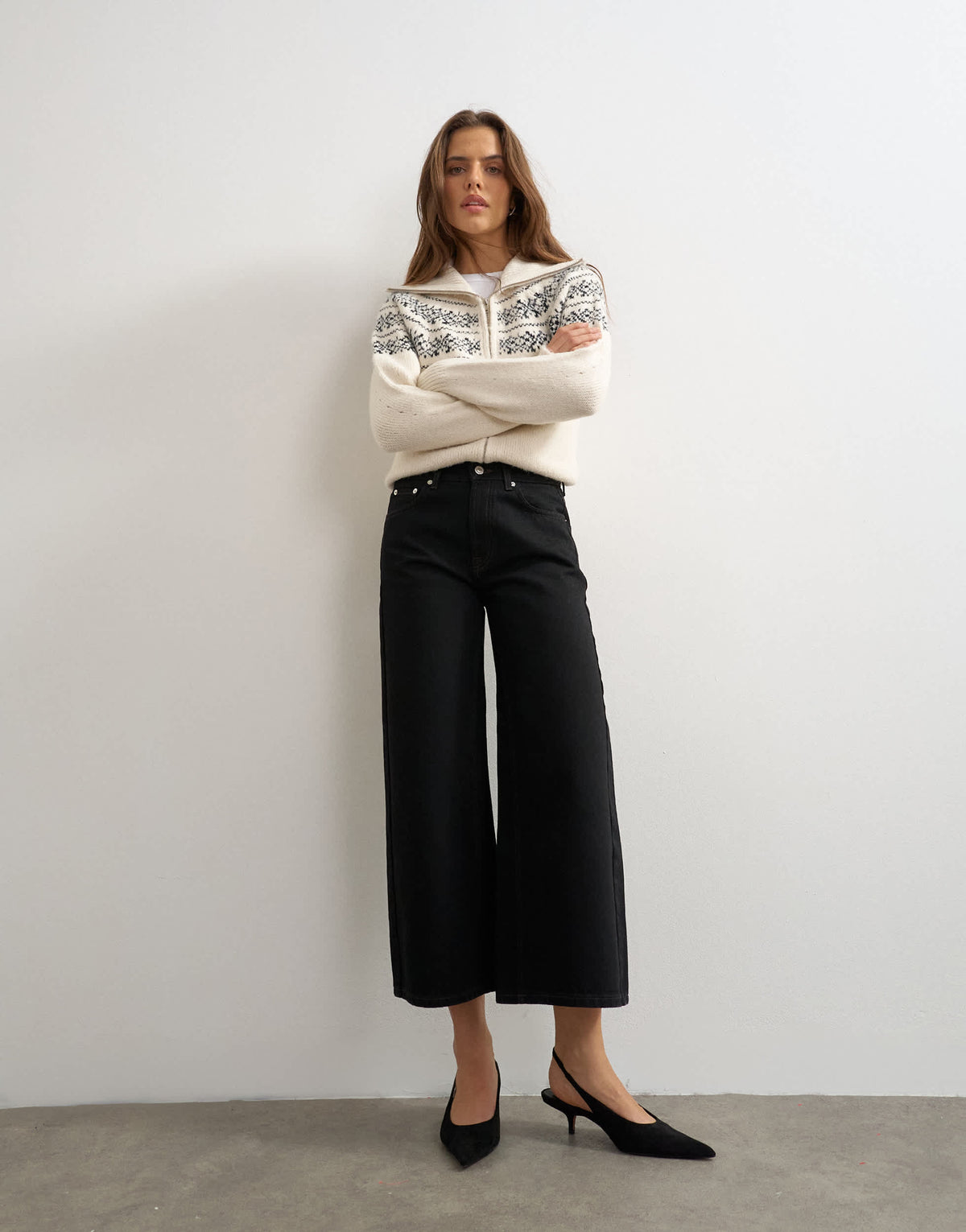 Topshop mid rise Awkward Crop Jean in Black
