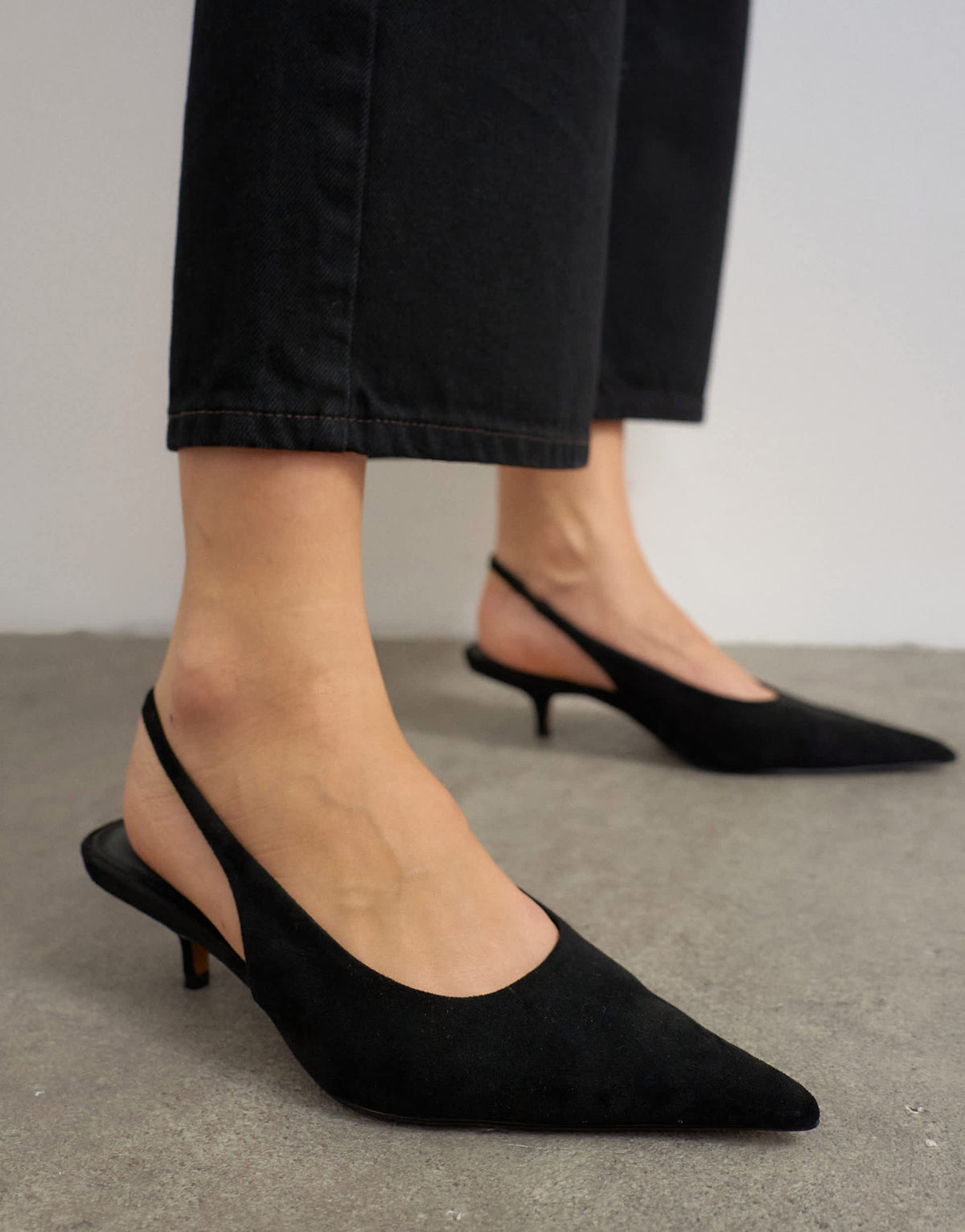 Topshop mid rise Awkward Crop Jean in Black