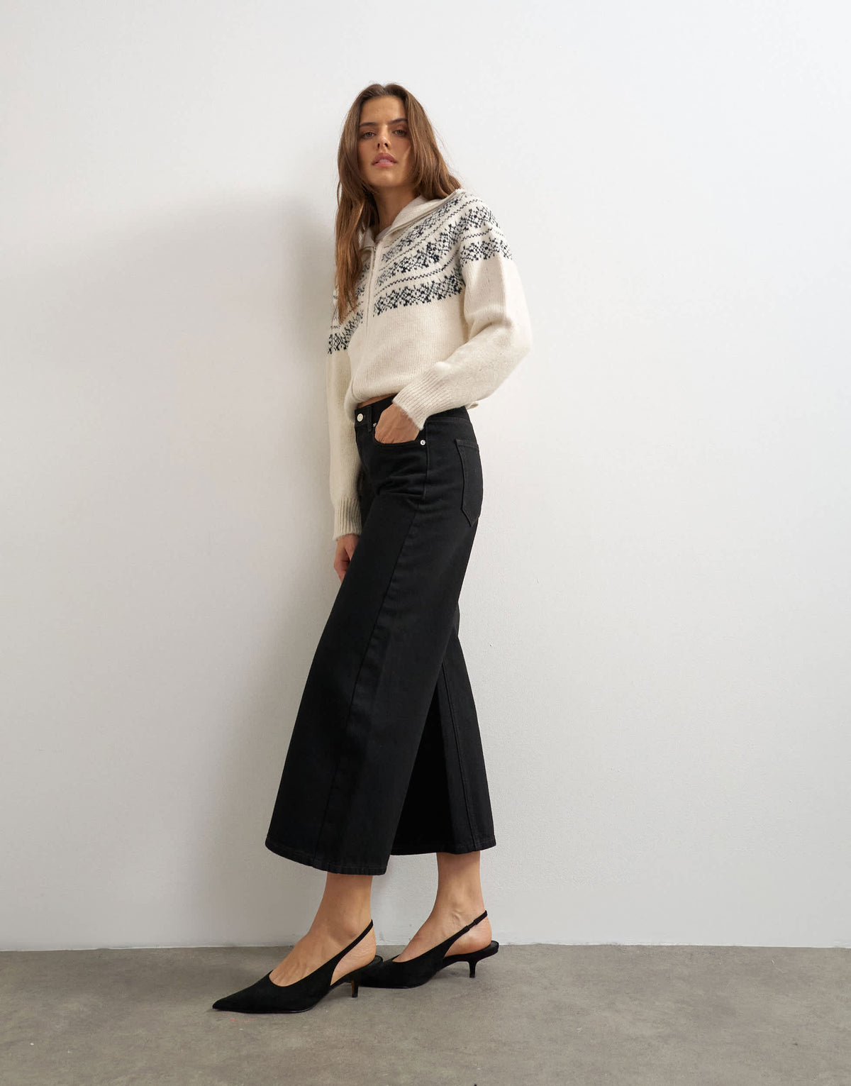 Topshop mid rise Awkward Crop Jean in Black