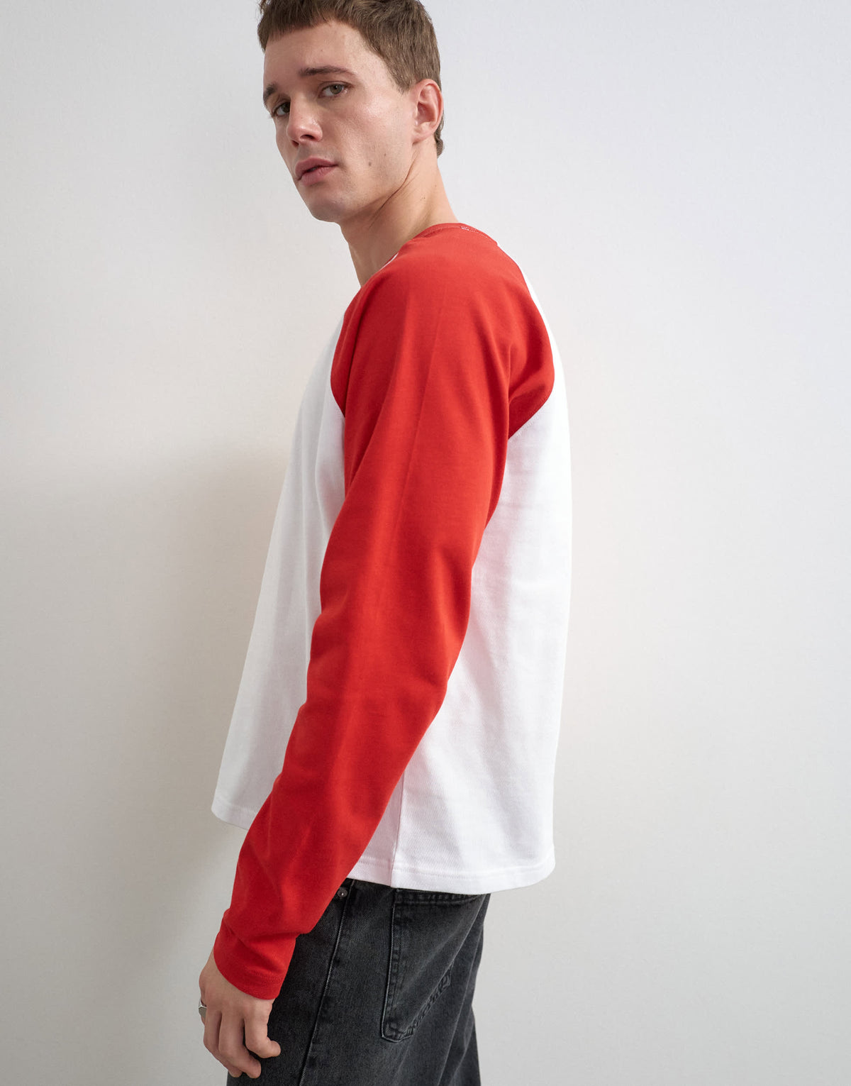 Topman relaxed fit crop long sleeve raglan t-shirt in red & white
