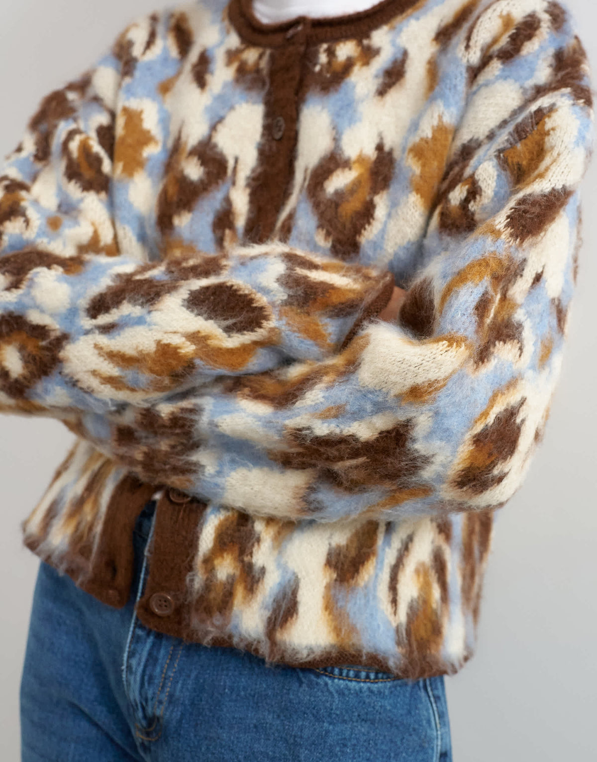 Topshop knitted crew neck cardigan in blue floral