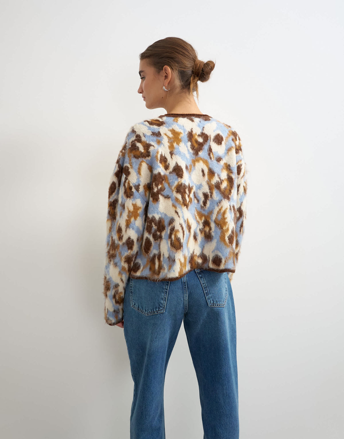 Topshop knitted crew neck cardigan in blue floral