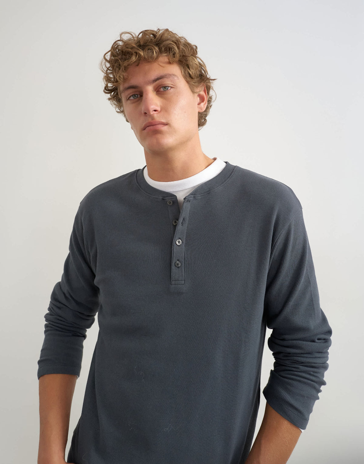 Topman slim fit long sleeve rib henley t-shirt in charcoal