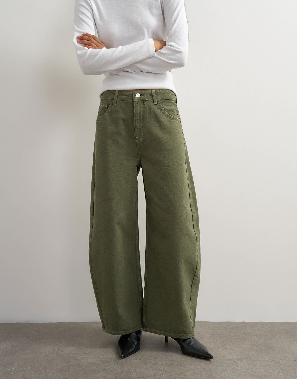 Topshop mid rise baggy arc jean in khaki