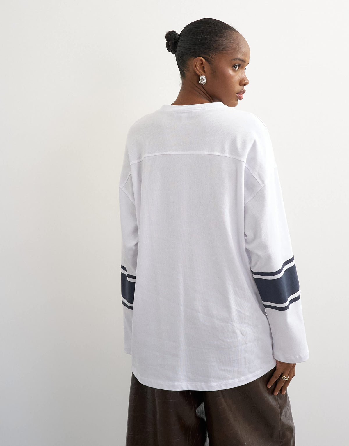 Topshop long sleeve skater '92' graphic t-shirt in white