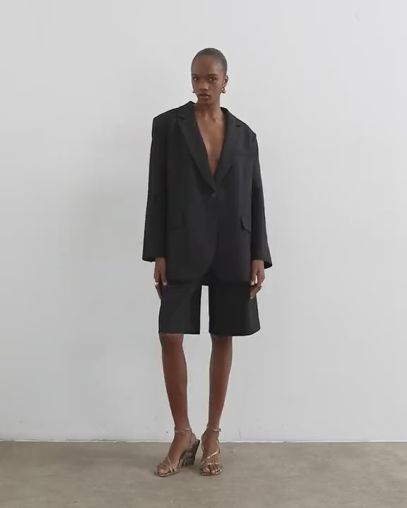 Topshop longline tailored bermuda short in black
