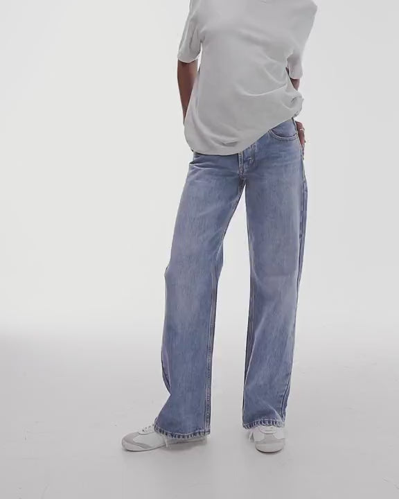 Topshop Ember low rise straight leg jean in bleach